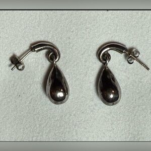 Silpada Sterling 925 Silver Simple Delight
WO178 Earrings EUC Vtg